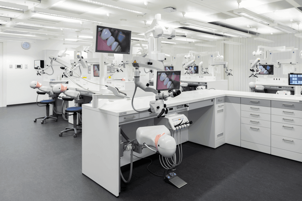 Dentsply Sirona Bensheim Dental Master Station